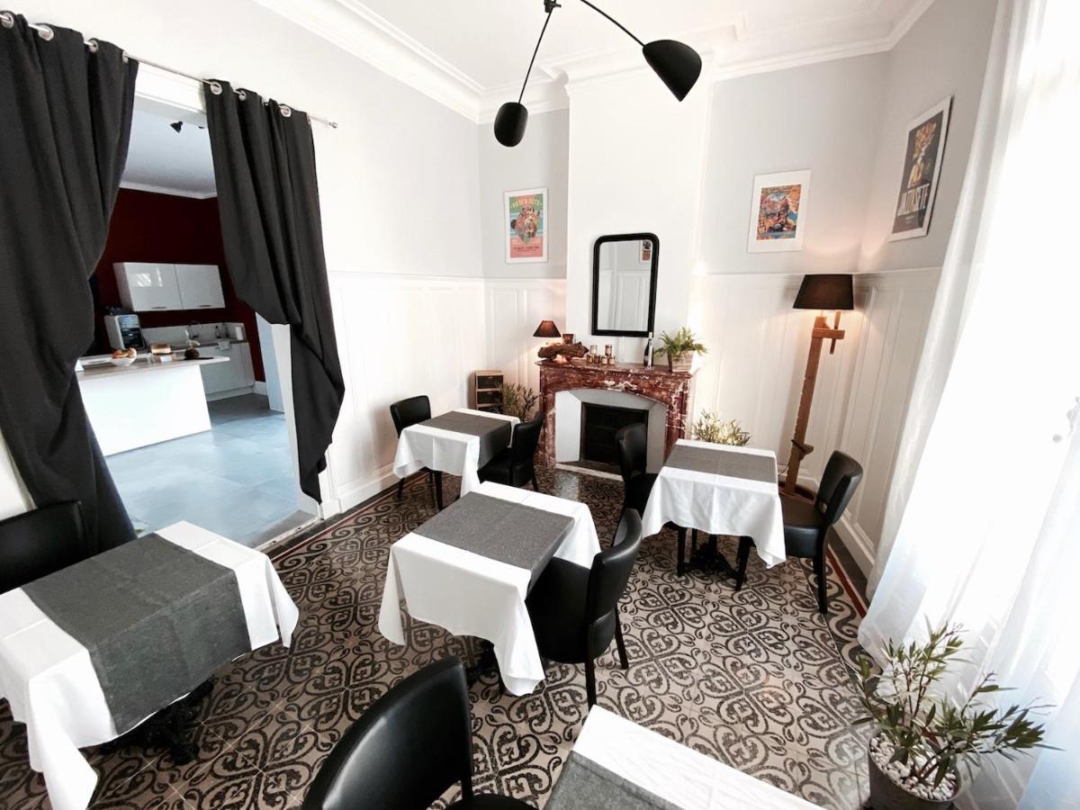 La Domitia - Maison D'Hotes, Massages & Bien-Etre Montbazin Exteriör bild