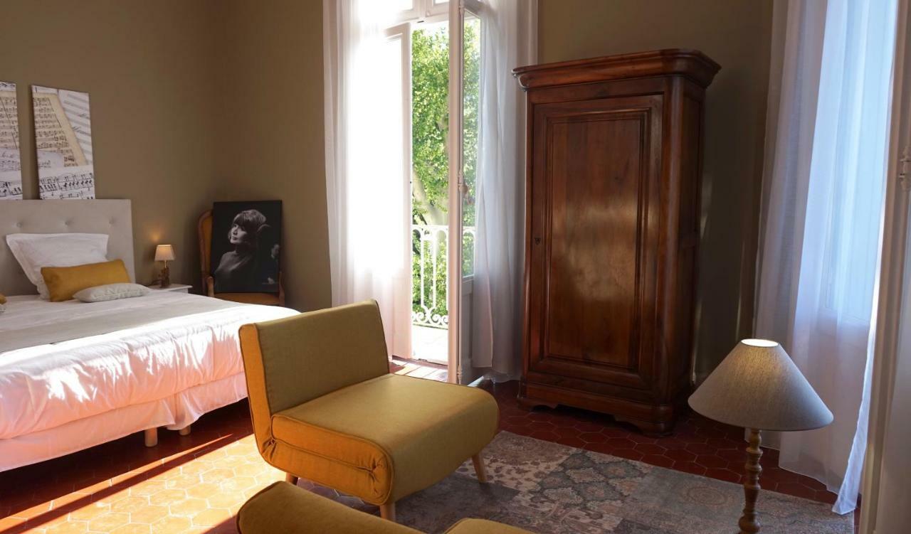 La Domitia - Maison D'Hotes, Massages & Bien-Etre Montbazin Exteriör bild
