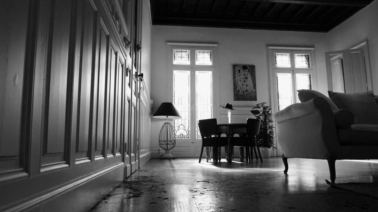 La Domitia - Maison D'Hotes, Massages & Bien-Etre Montbazin Exteriör bild